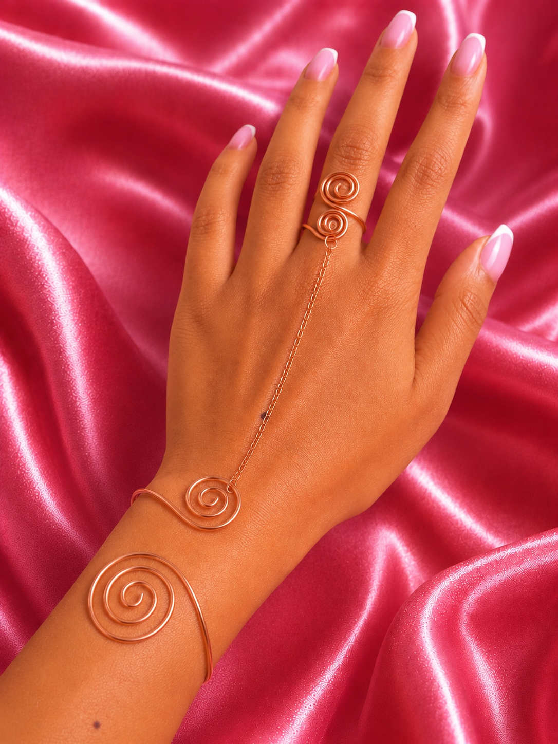 Divine Spiral Hand Chain Set

Bracelet + Ring Set