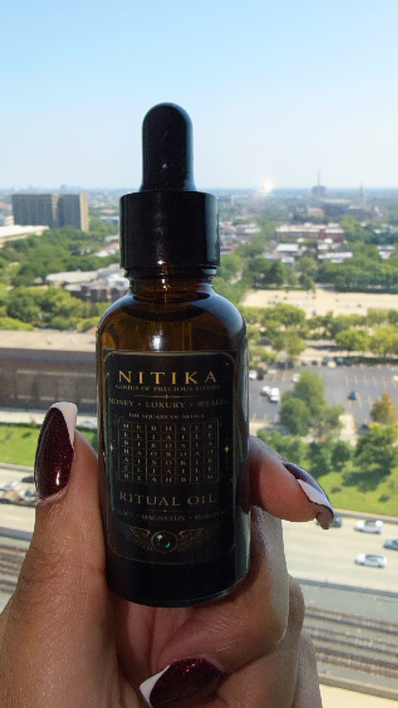 NITIKA™ Ritual Oil

Genius of Precious Stones