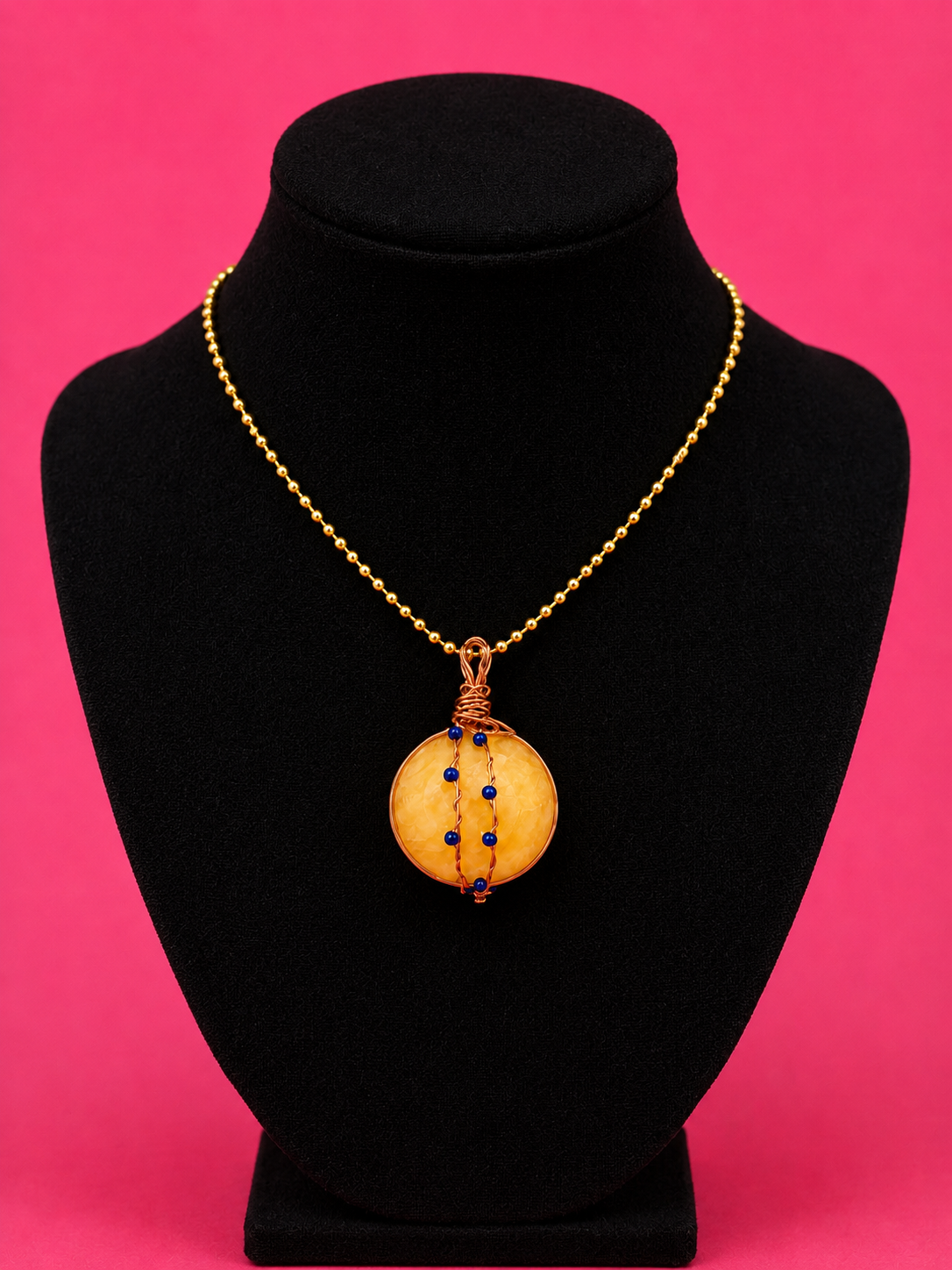 The Manifestation Sphere™

Consecrated Copper Crystal Necklace

A crystal ball you wear instead of place on a table.