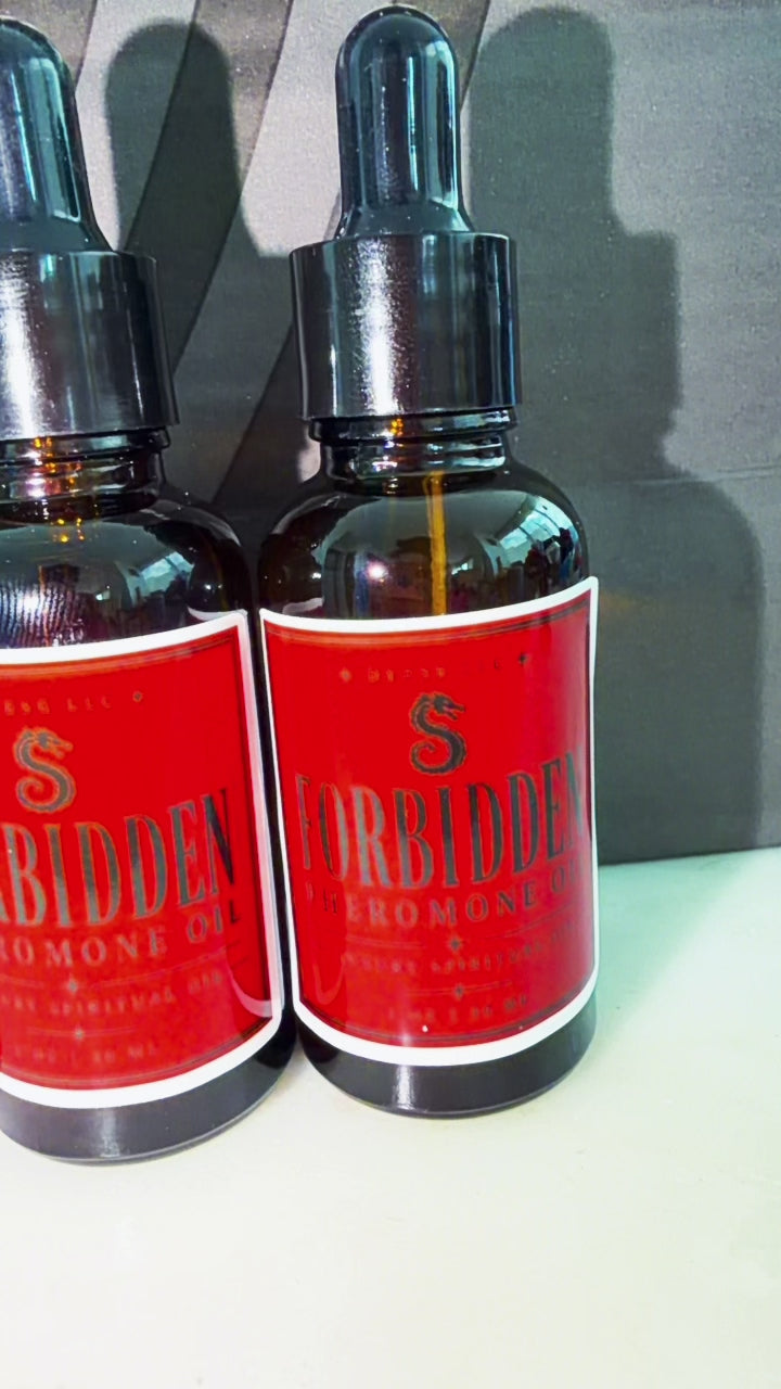 Forbidden Pheromone Oil

Conjure Oil for Natural Magnetism, Sensual Energy & Personal Attraction